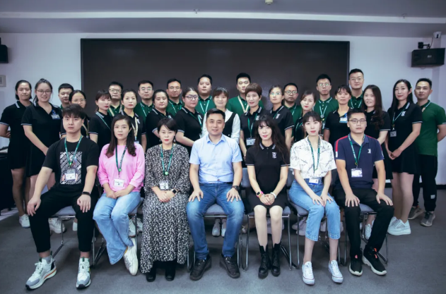 洛陽青峰網(wǎng)絡(luò)第十屆黃埔軍校開學(xué)典禮順利圓滿舉行！