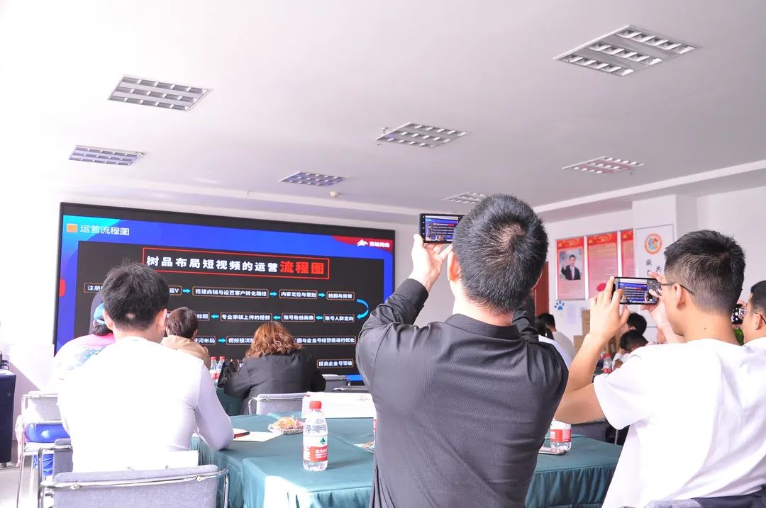 1651031636443329.jpg 1651031636443329.jpg